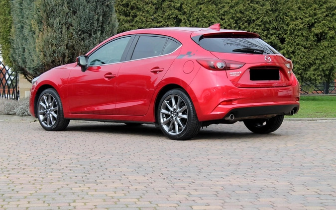 Mazda 3 cena 59800 przebieg: 90000, rok produkcji 2017 z Nowy Sącz małe 46